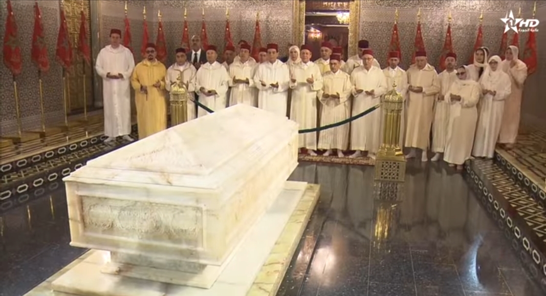 A delegation from the Constitutional Union party, led by the party's Secretary-General, Mr. Mohamed Joudar, paid a visit to the Mausoleum of the late King Mohammed V.